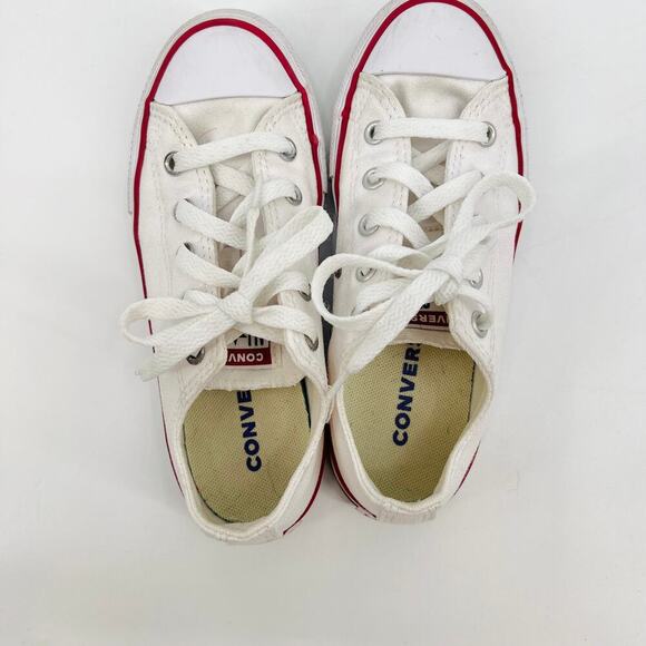 Converse White Lace Up Low Top Chuck Taylor Shoes Kids Size 13.5 - Picture 4 of 8